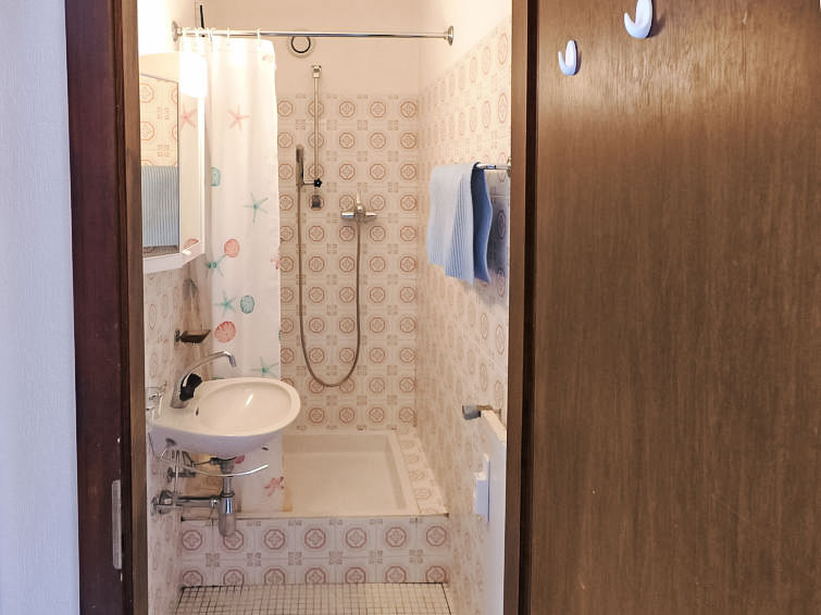 Photo of Cransalpin Apt. 11 / Secteur 1
