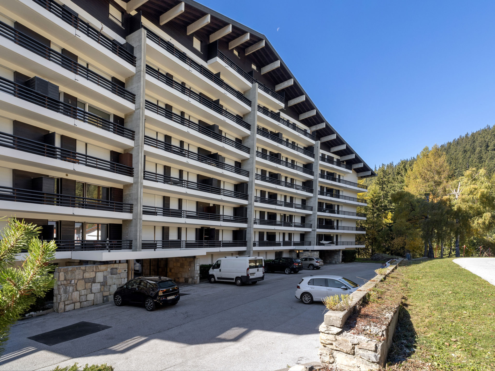 Photo of Cransalpin Apt. 28 / Secteur 1