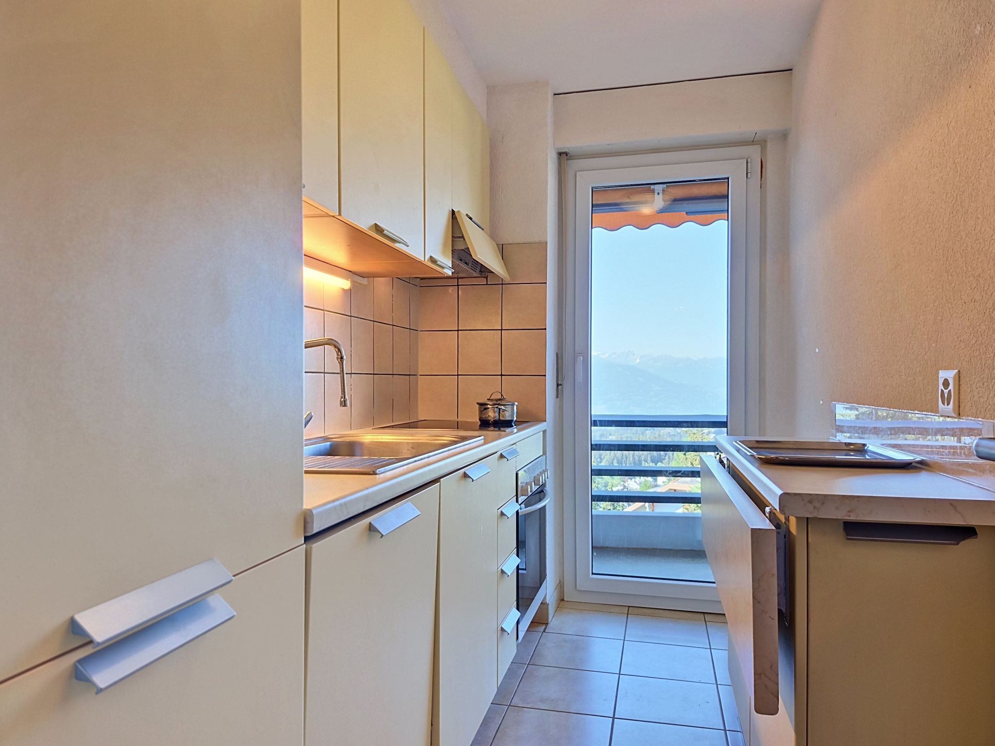 Photo of Cransalpin Apt. 25 / Secteur 1