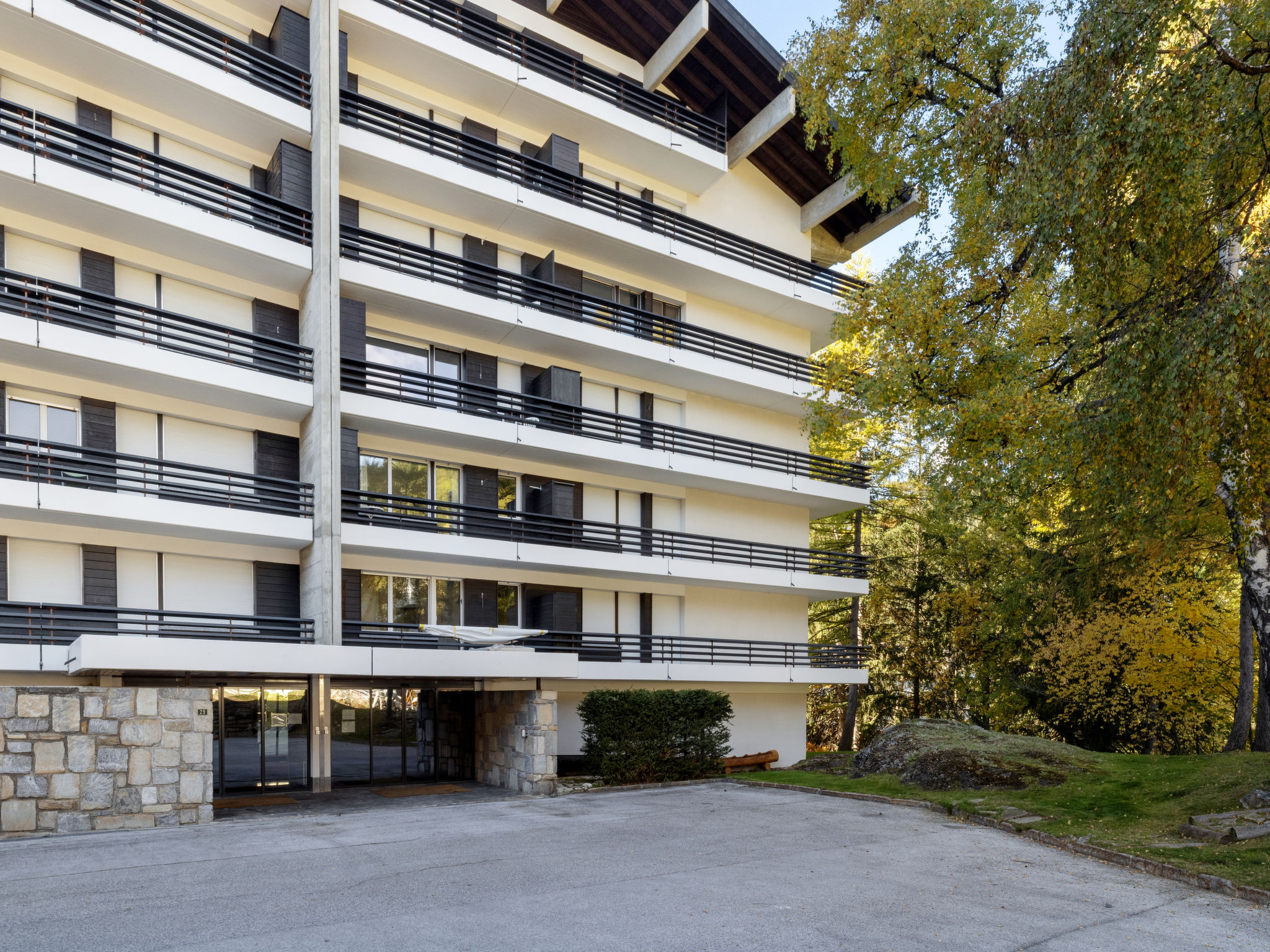 Photo of Cransalpin Apt. 25 / Secteur 1
