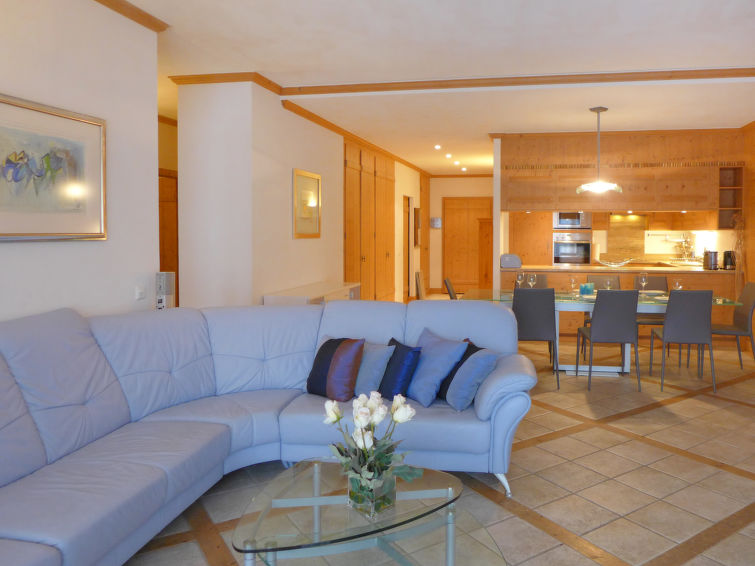 Search and Stay destination Crans-Montana, VS - Switzerland from AU$ 826. Antares R05