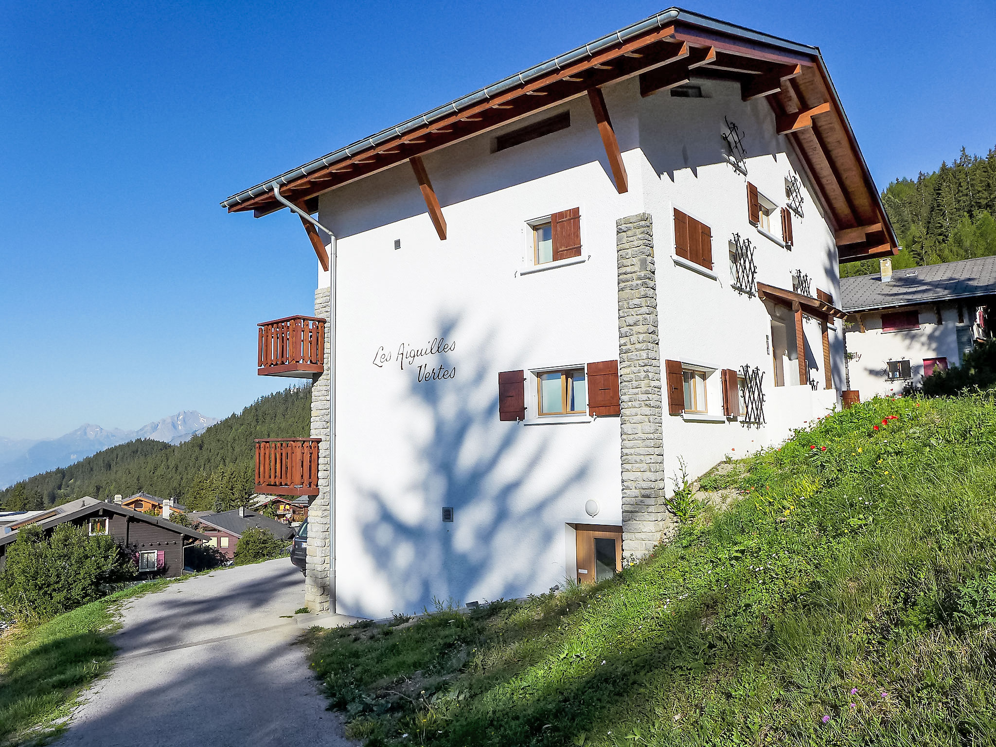 Photo of Les Aiguilles Vertes Rez inférieur