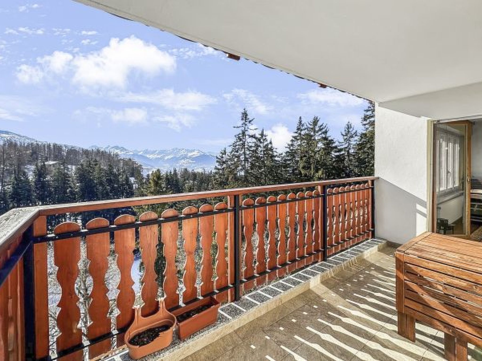 Photo of Entre Pistes & Golf - Crans Montana