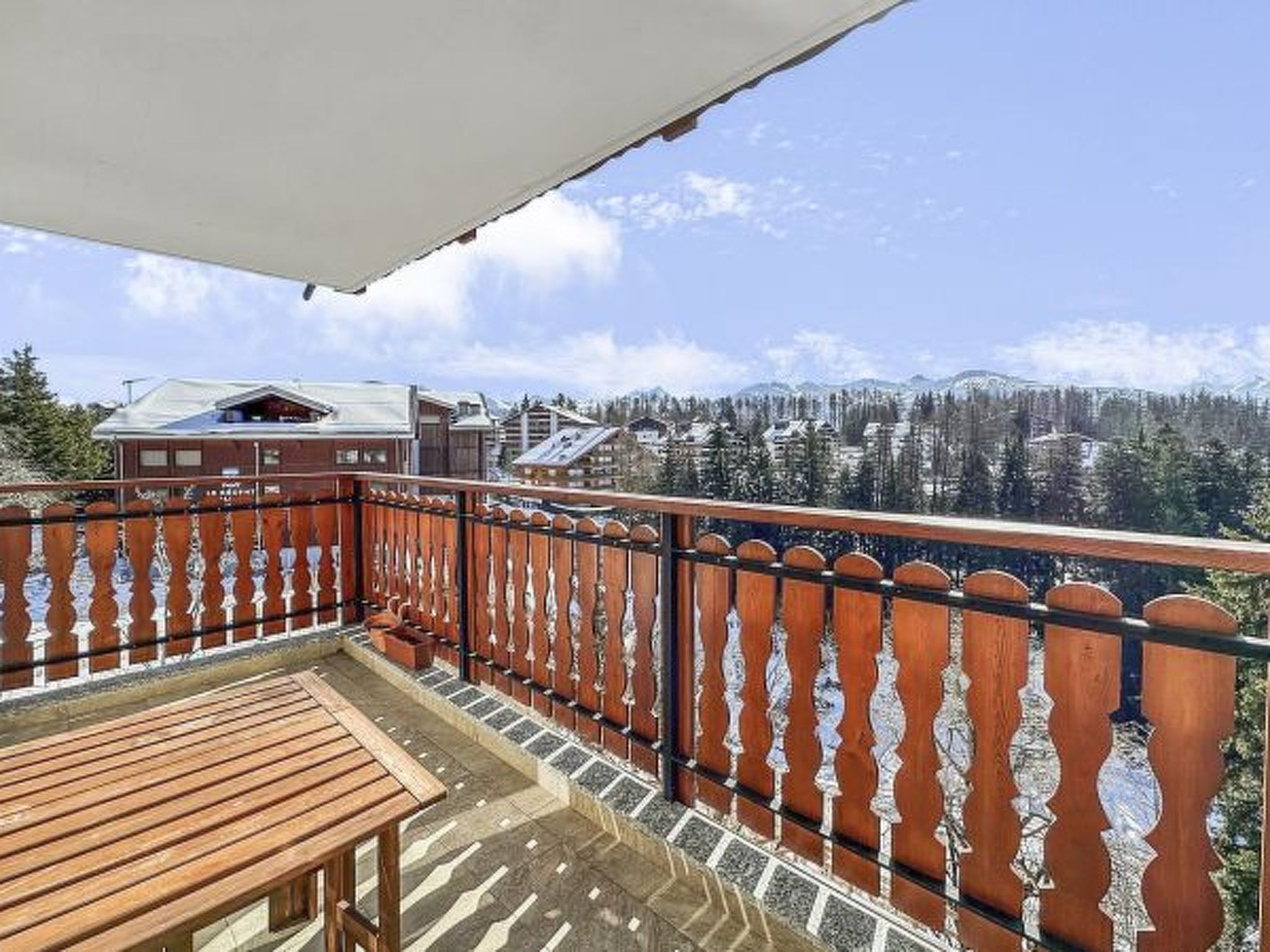 Photo of Entre Pistes & Golf - Crans Montana