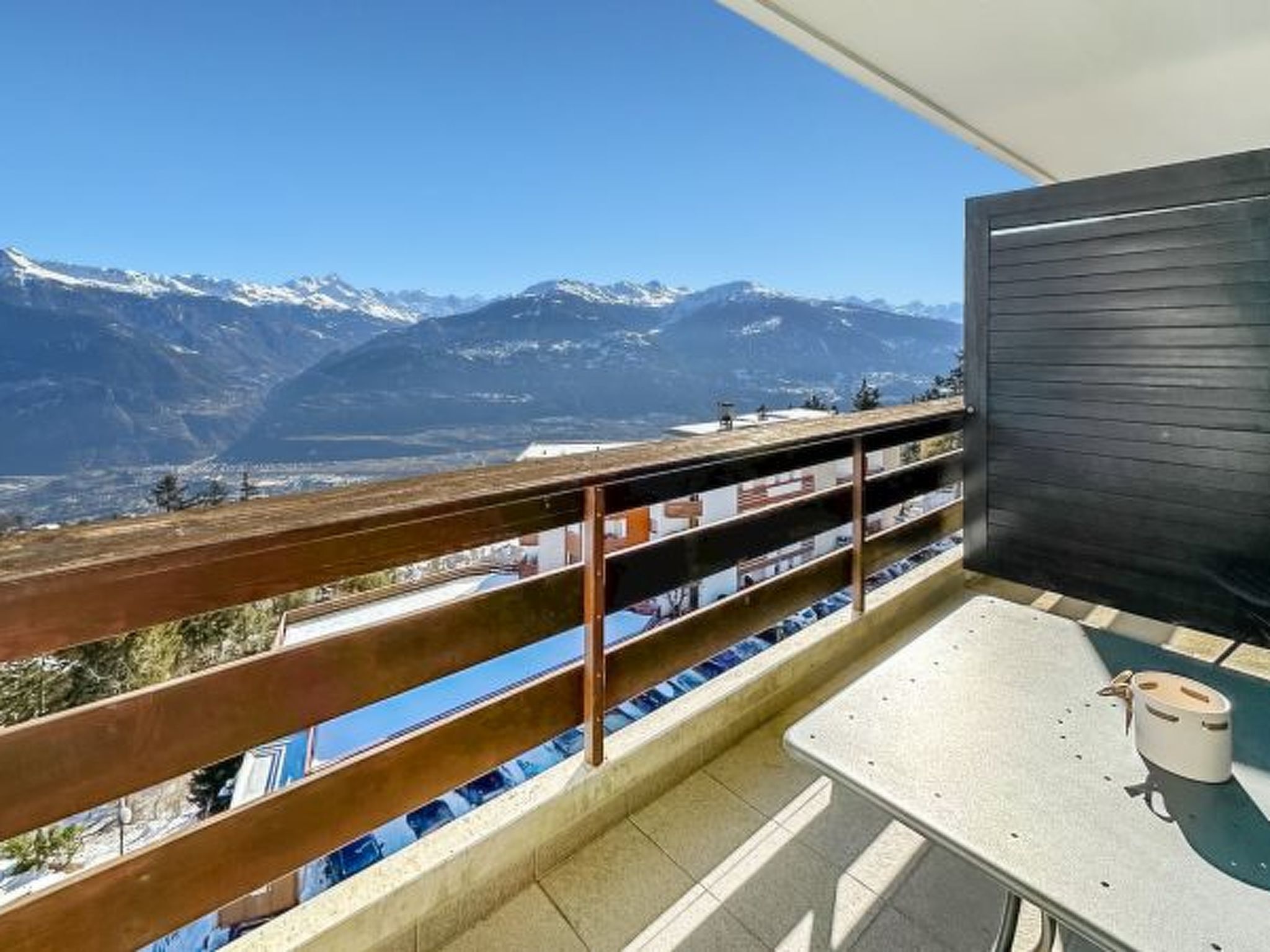Photo of Pied-à-terre in Crans-Montana, pool and view - Swi