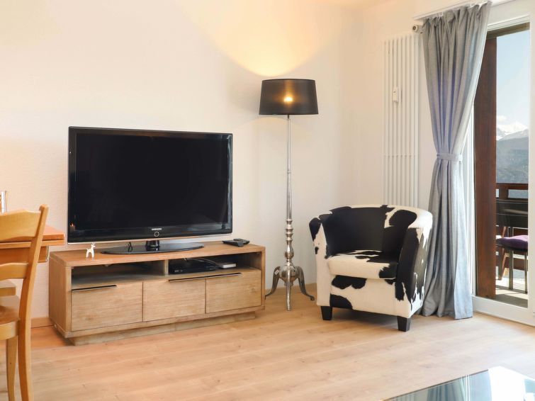 Photo of Europa Ouest / APT 74