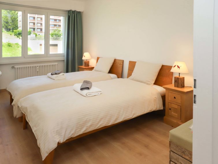 Photo of Europa Ouest / APT 74