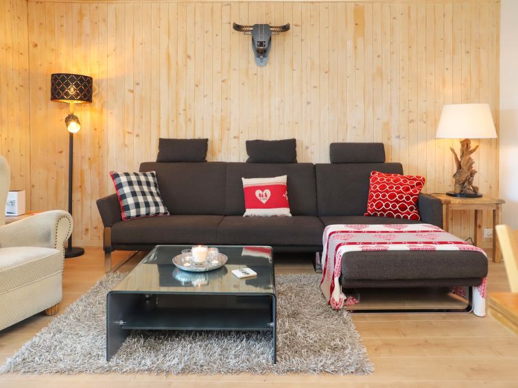 Photo of Europa Ouest / APT 74