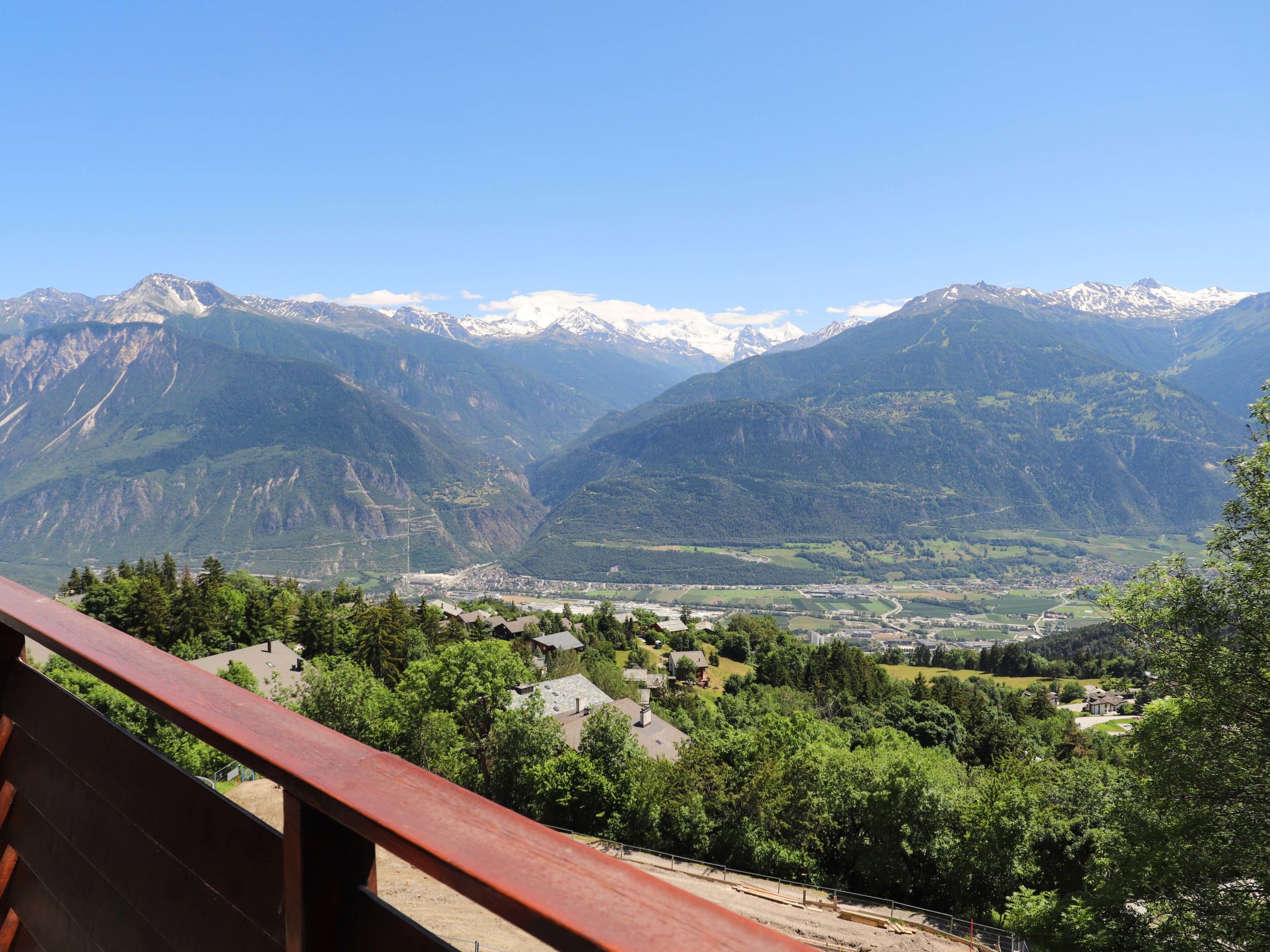 Europa Ouest / APT 74 Apartment in Crans Montana