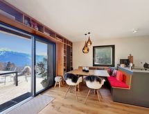 Alpenpanorama appartement met open haard in Crans-Montana - thumbnail 4