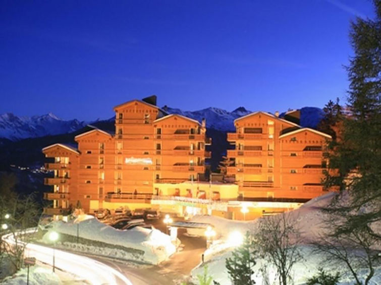 Search and Stay Destinations. Holidays Rentals in Lens, Sierre District - Valais - Switzerland