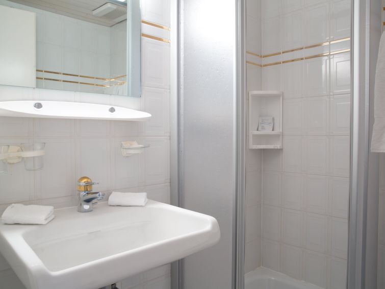 Search and Stay, undefined in undefined. Gallery position 2