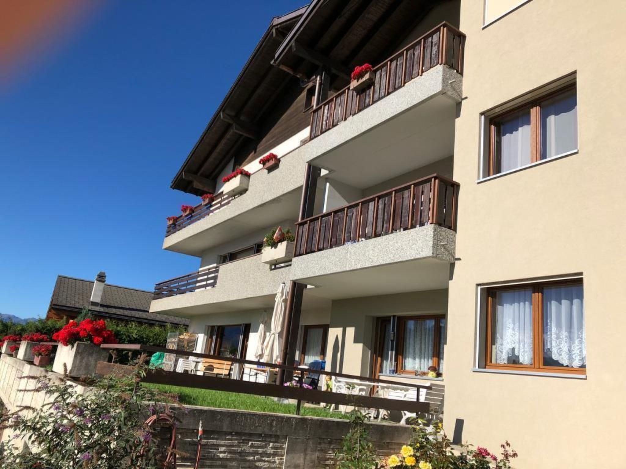 Neue 2 1/2-Zimmer-Ferienwohnung Crans-Montana - Randogne - Binnen