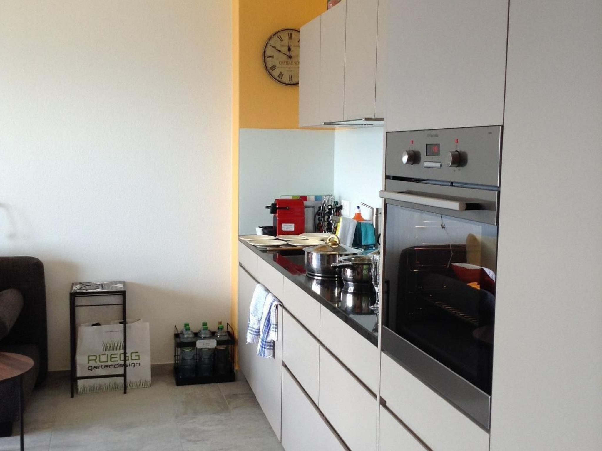 Neue 2 1/2-Zimmer-Ferienwohnung Crans-Montana - Randogne - Binnen