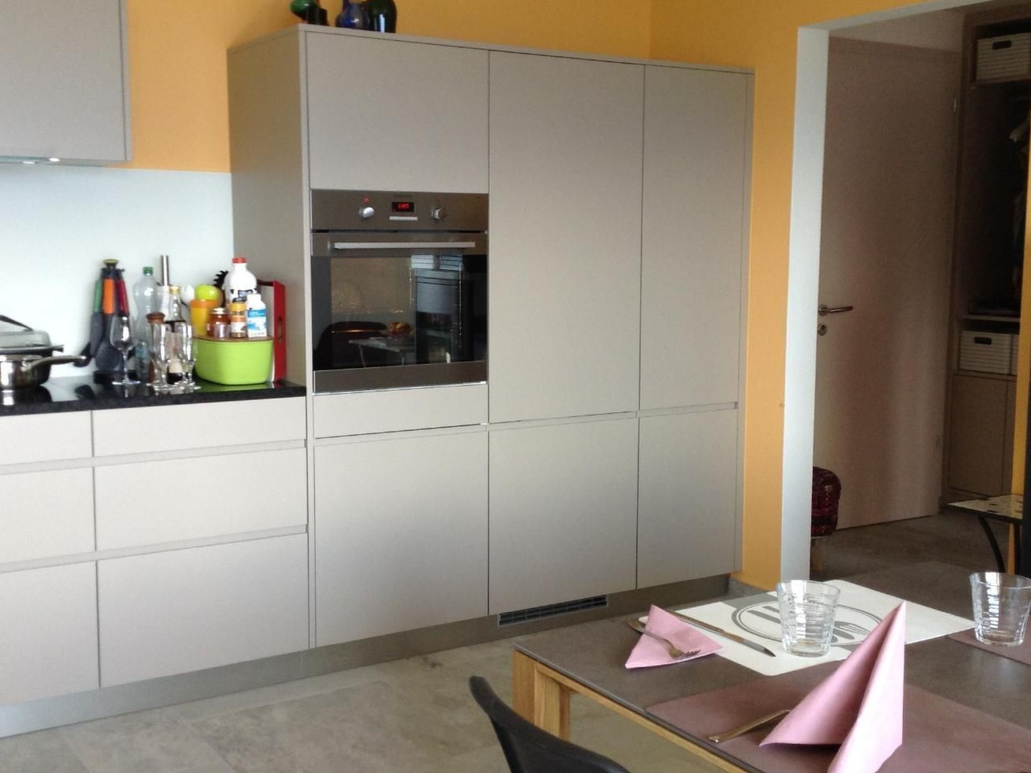 Neue 2 1/2-Zimmer-Ferienwohnung Crans-Montana - Randogne - Binnen
