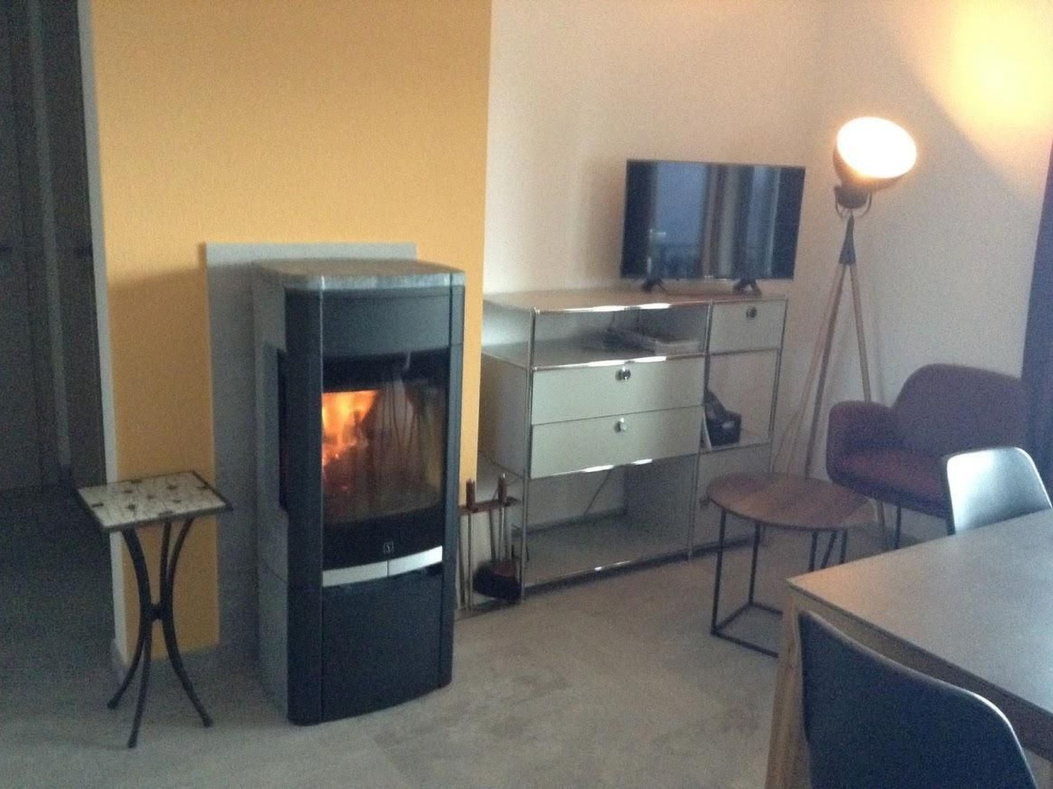 Neue 2 1/2-Zimmer-Ferienwohnung Crans-Montana - Randogne - Binnen