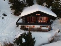 Chalet Belland: Ruim vrijstaand chalet direct aan de skipiste met panoramisch bergzicht - thumbnail 1
