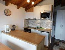 Ruim 4-persoons appartement met terras direct aan de skipiste in Bellwald - thumbnail 2