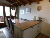 Ruim 4-persoons appartement met terras direct aan de skipiste in Bellwald - thumbnail 3