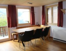 Ruim chalet voor 8 personen direct aan de skipiste in Bellwald - thumbnail 4