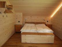 Ruim chalet voor 8 personen direct aan de skipiste in Bellwald - thumbnail 6