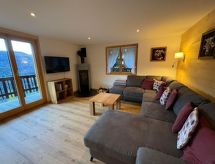 Rustiek appartement aan de skipiste in Bellwald met uitzicht op de bergen - thumbnail 3