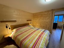 Rustiek appartement aan de skipiste in Bellwald met uitzicht op de bergen - thumbnail 5