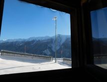 Authentiek chalet midden in Bellwald, direct aan de skipiste - thumbnail 4