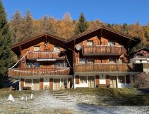 Ruim chalet voor 8 aan de skipiste in Bellwald met panoramisch uitzicht - thumbnail 2