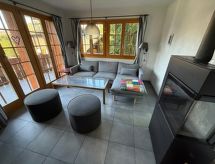 Ruim chalet voor 8 aan de skipiste in Bellwald met panoramisch uitzicht - thumbnail 4