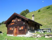 Romantische berghut Bielerchäller aan de skipiste in Fiesch - thumbnail 1