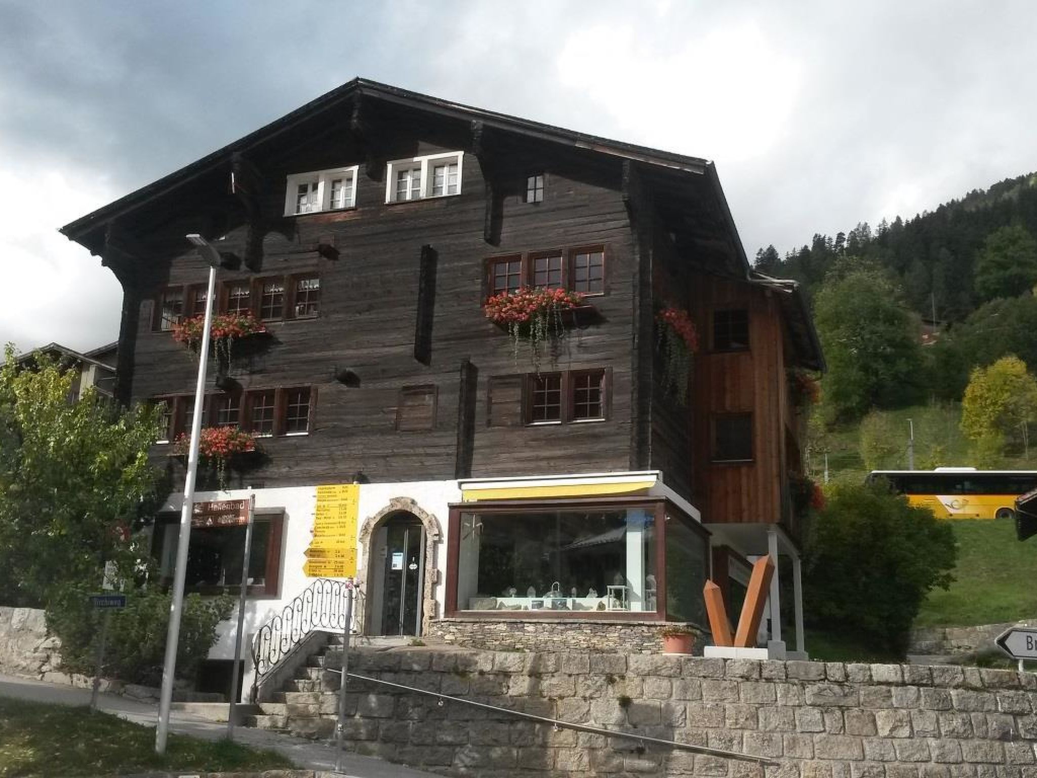 Photo of 3 Zimmerwohnung, 5-Betten
