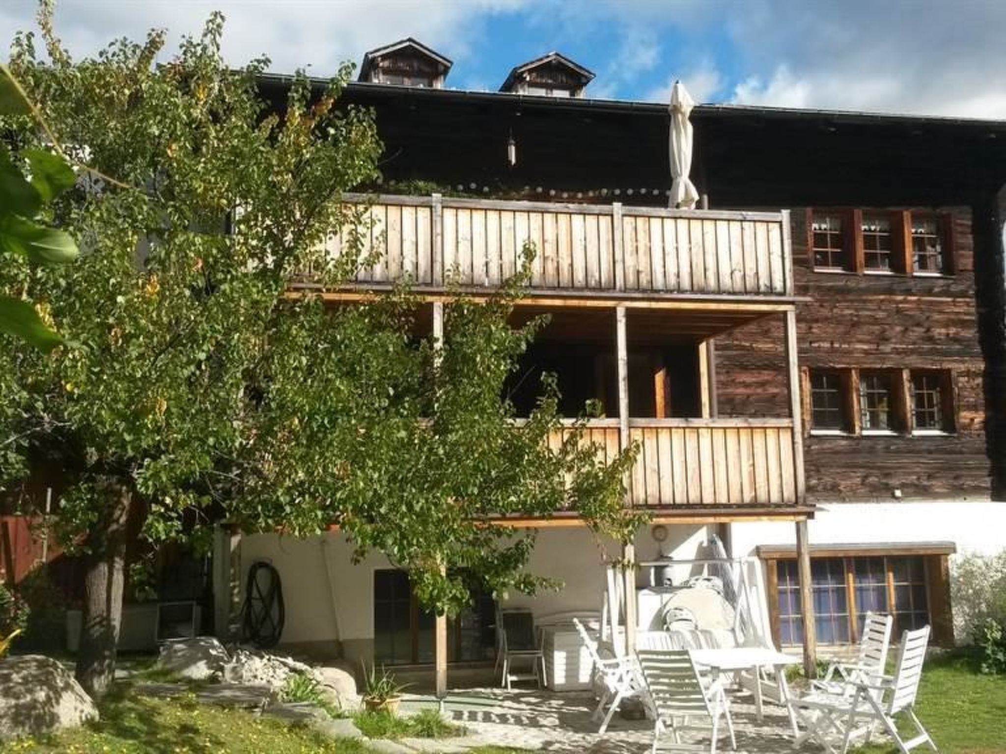 Photo of 3 Zimmerwohnung, 5-Betten