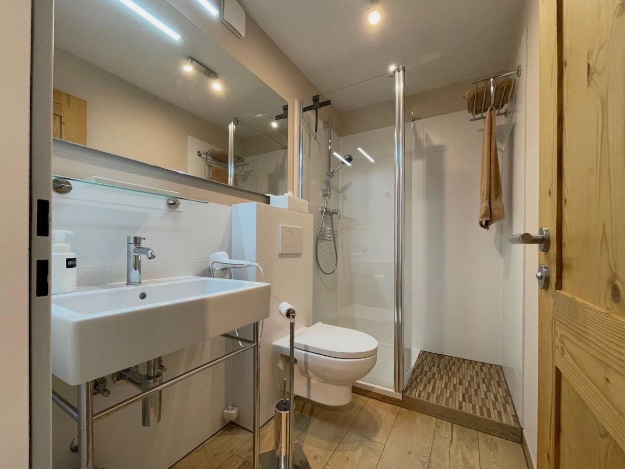Milimatta 1 1. OG Süd Studio, Dusche oder Bad, WC 1 1/2 Zimmerwohnung, 2-Betten - Drinnen
