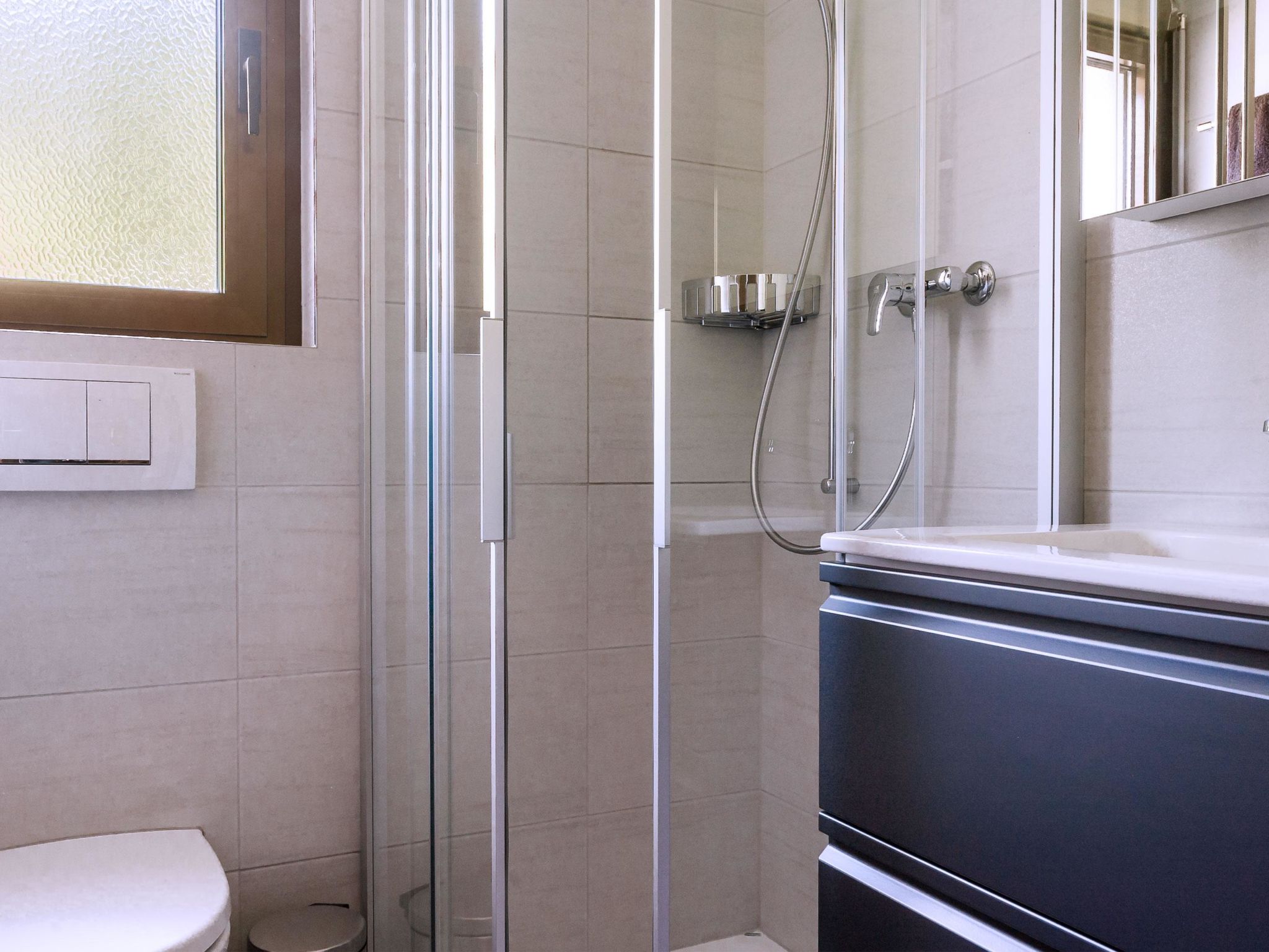 Photo of Saphir EG Süd Appartement/Fewo, Dusche oder Bad, WC 2 Zimmerwohnung, 2-Betten