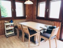 Ferienwohnung Almenrausch 1. OG Süd-Ost