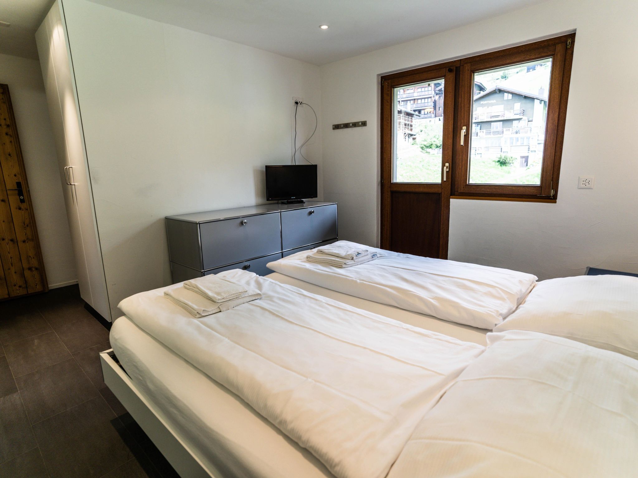Photo of Sportina 33 3. OG Süd-West Appartement/Fewo, Dusche und Bad, WC