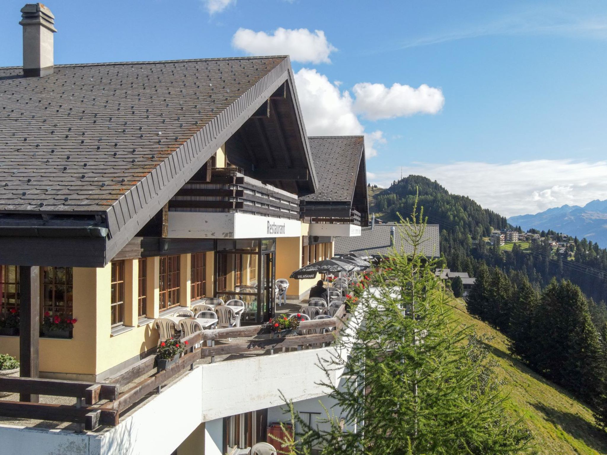 Photo of 3 1/2 Zimmerwohnung, 4-Betten