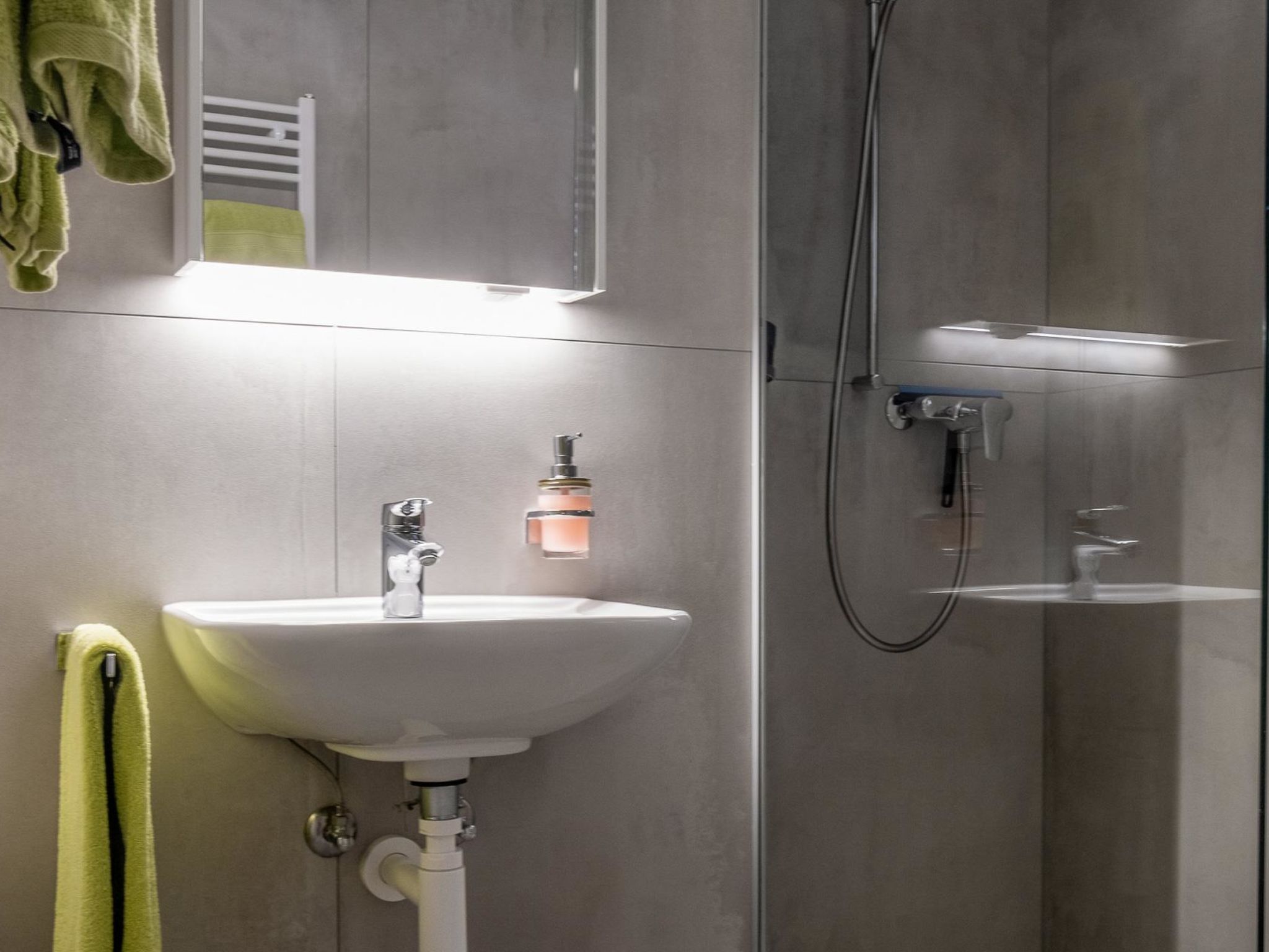 Photo of Zurschmitten 16 1. UG Süd Appartement/Fewo, Dusche, WC