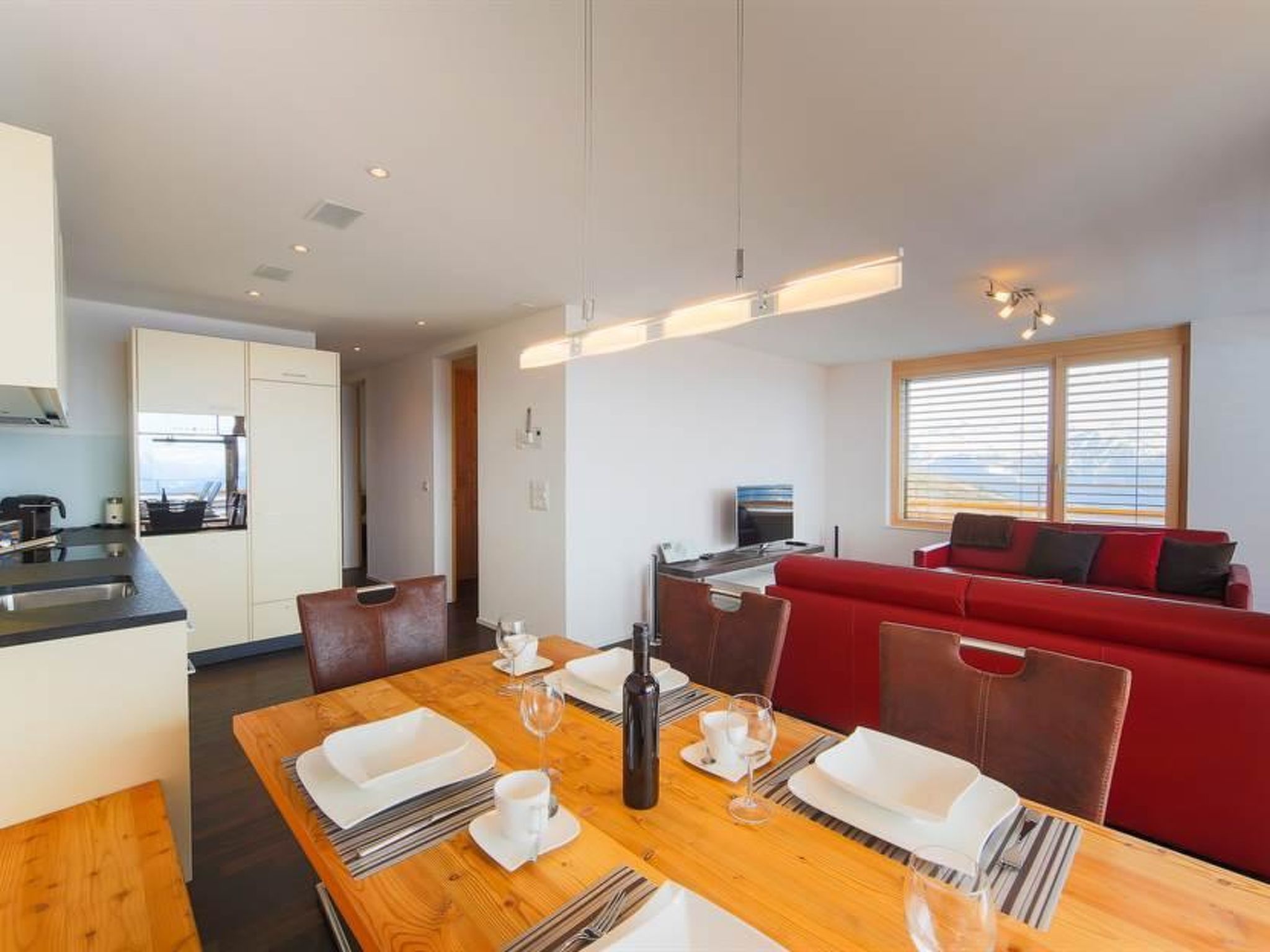 Apartmenthaus Riederhoru A 1. OG Ost Appartement/Fewo, Dusche und Bad, WC, 2 Sch