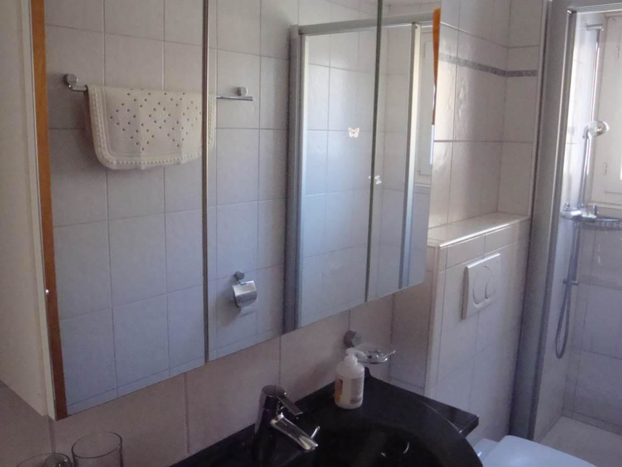 Photo of Abendrot 1. OG Süd-West Appartement/Fewo, Dusche oder Bad, WC