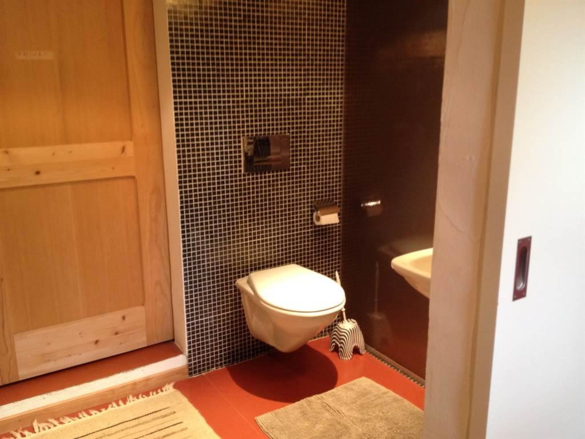 Sunneschy EG Süd Appartement/Fewo, Dusche, WC 2 1/2 Zimmerwohnung, 3-Betten - Drinnen