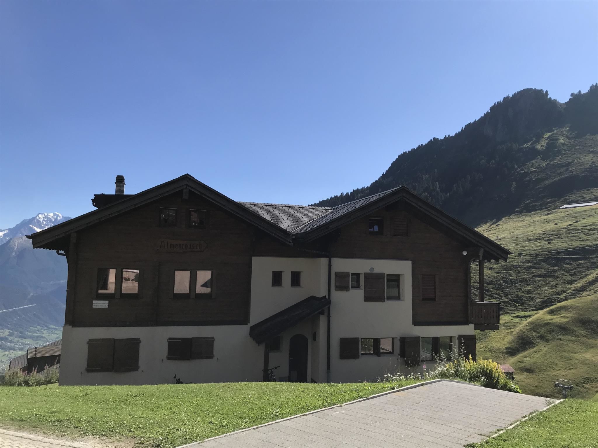 Photo of 3 1/2 Zimmerwohnung, 6-Betten