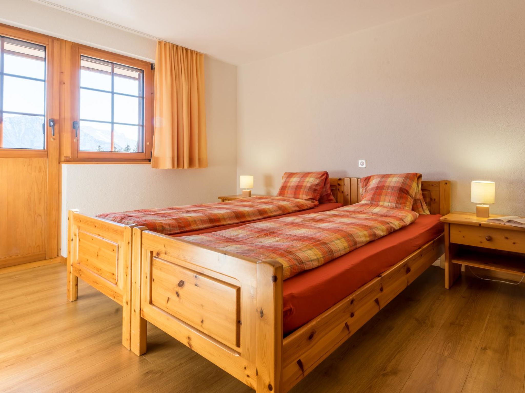 Südlenz 22 2. OG Süd Appartement/Fewo, Dusche, WC