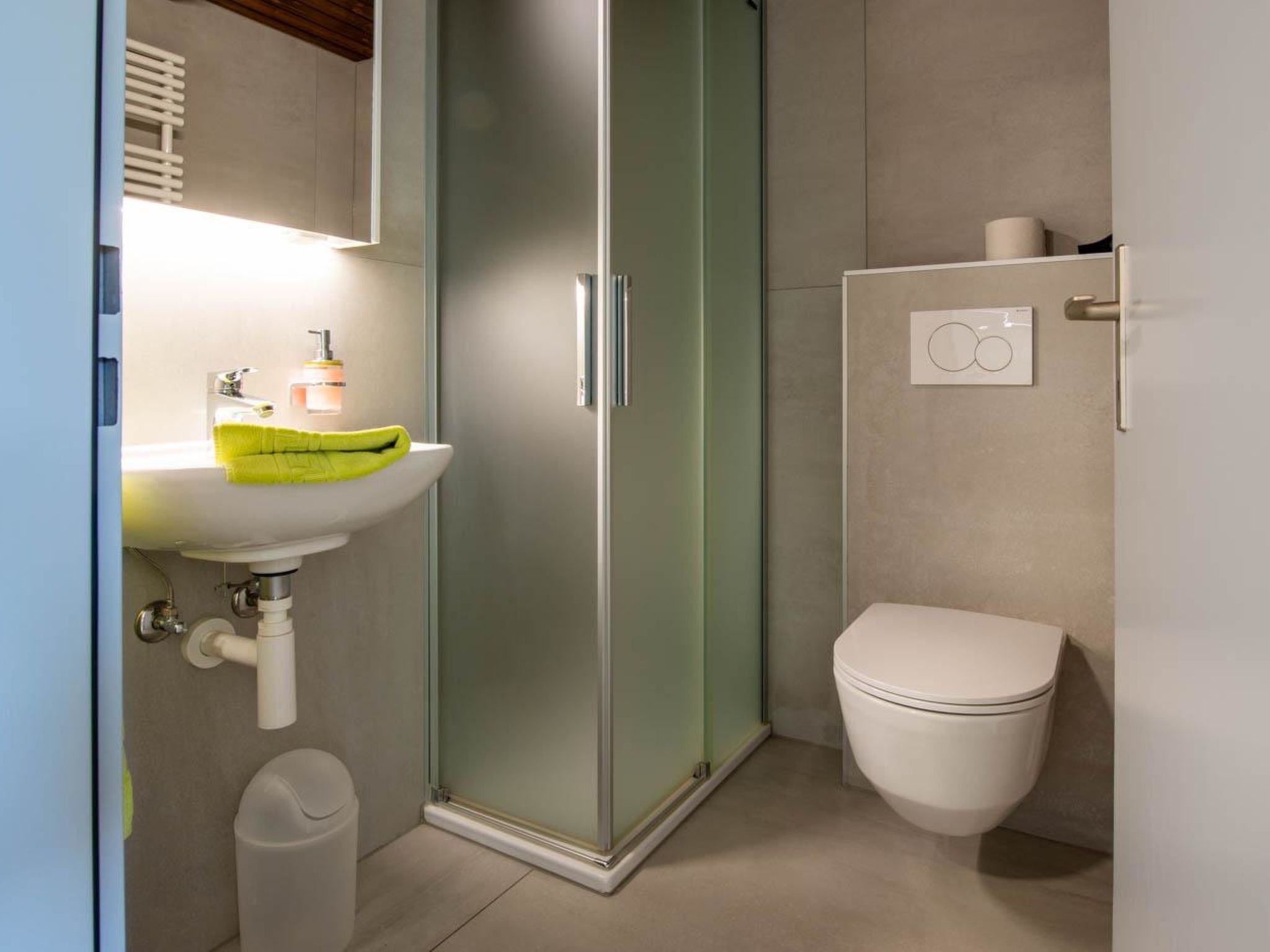 Photo of Zurschmitten 11 2. UG Süd Studio, Dusche, WC 1 Zimmerwohnung, 2-Betten