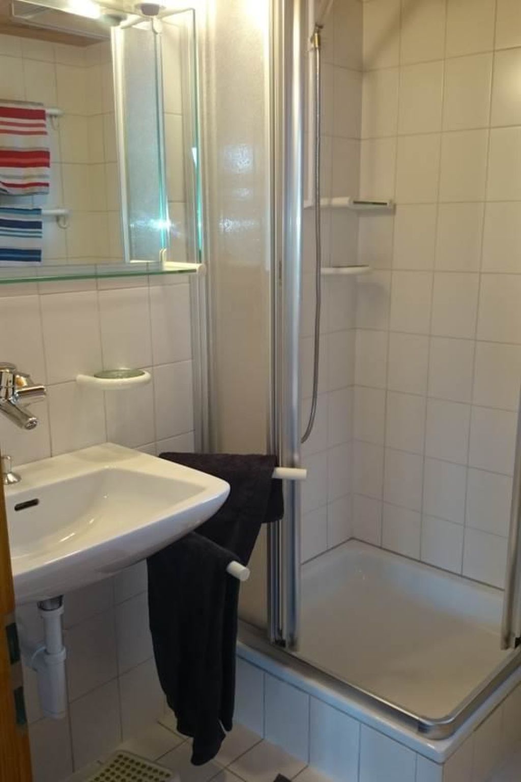 Photo of Jonathan EG Süd Appartement/Fewo, Dusche, WC 2 1/2 Zimmerwohnung, 5-Betten