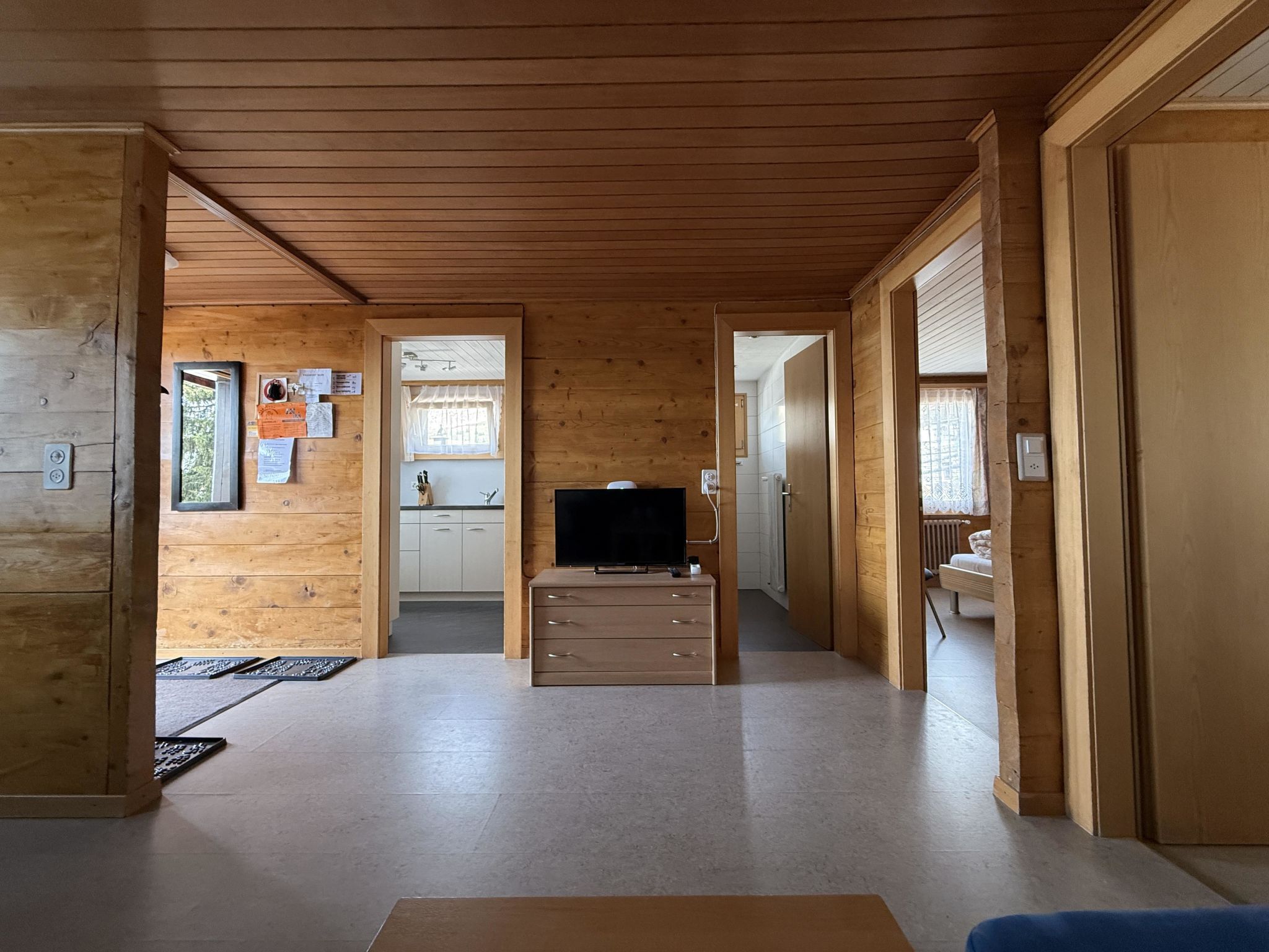 Photo of Olympia 1. OG West Appartement/Fewo, Dusche oder Bad, WC