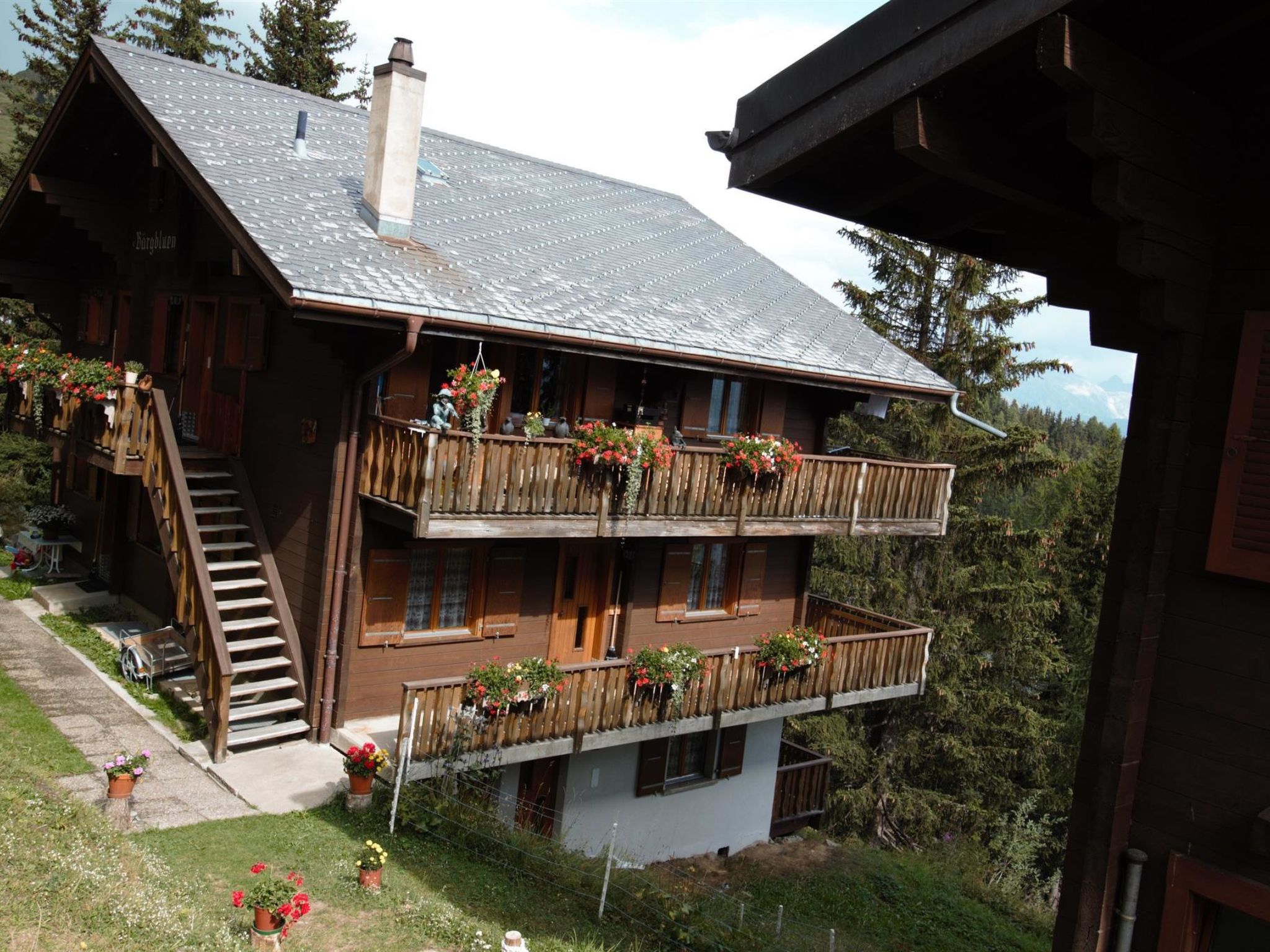 Photo of Bärgblüemli 1. OG West Appartement/Fewo, Dusche oder Bad, WC