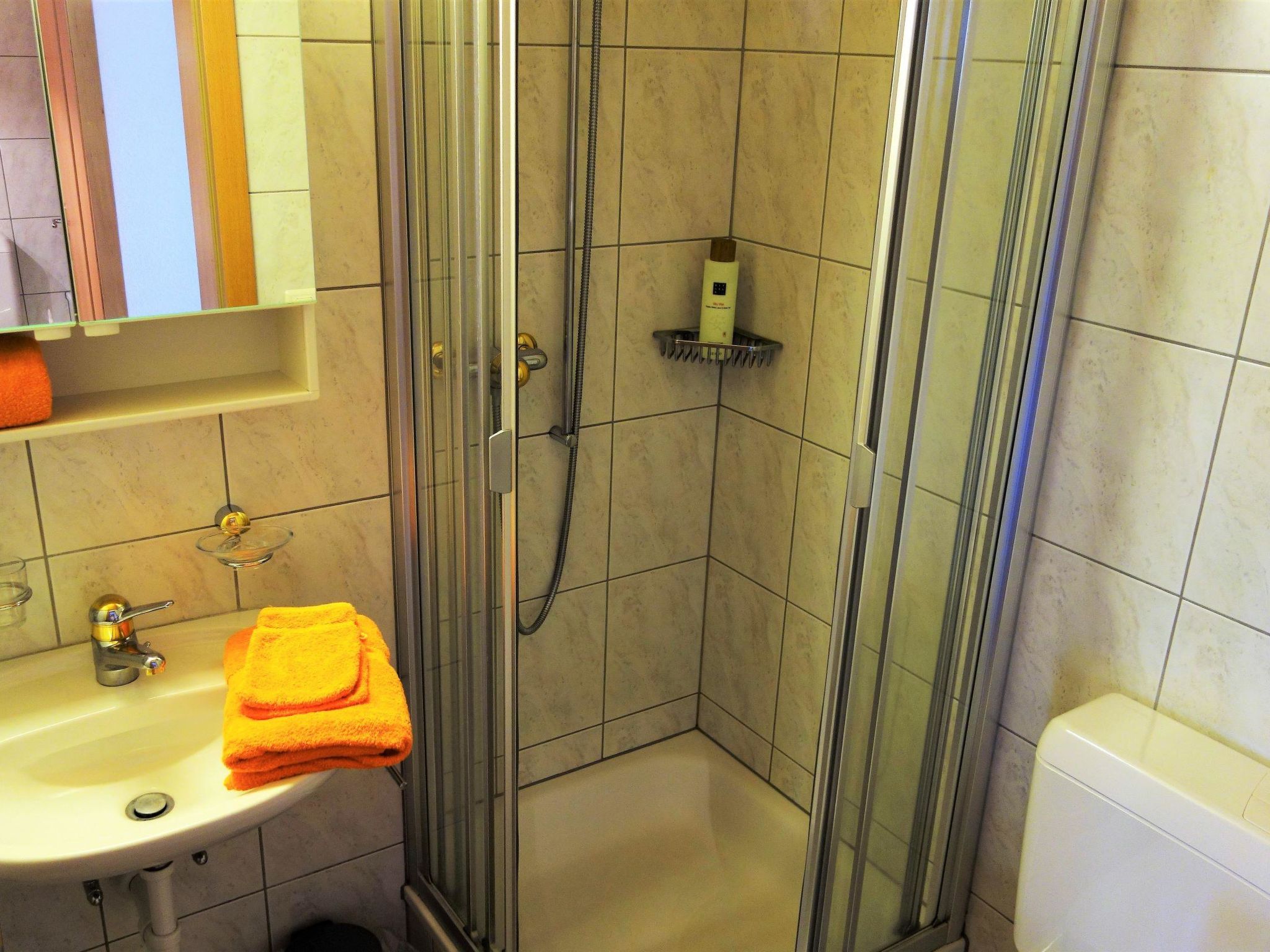 LuxLax 2. OG Süd Appartement/Fewo, Dusche oder Bad, WC - Image-tags.info