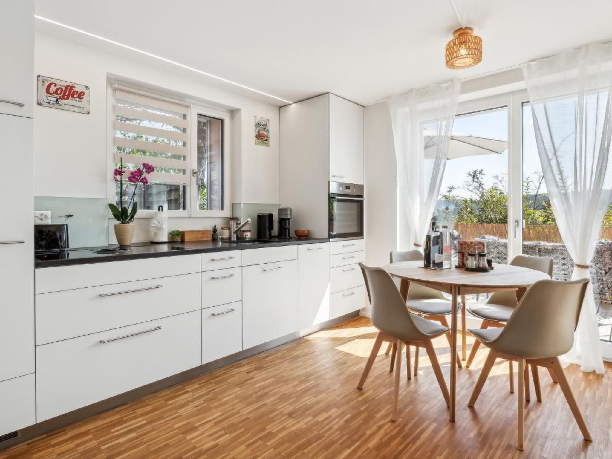 Aare View Apartment-Image-tags.info